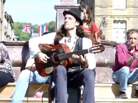 Amazing acoustic guitar solo by Estas Tonne