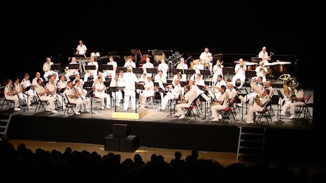 Rabbi Jacob, par la musique des équipages de la flotte de toulon