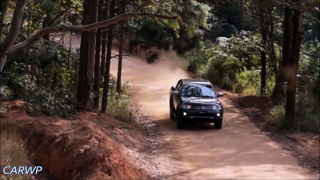 TRAILER R$ 87.990 Mitsubishi L200 Triton HLS Chrome Edition 2015 4x2 MT5 aro 17 2.4 16v Flex 142 cv 22 mkgf @ 60 FPS