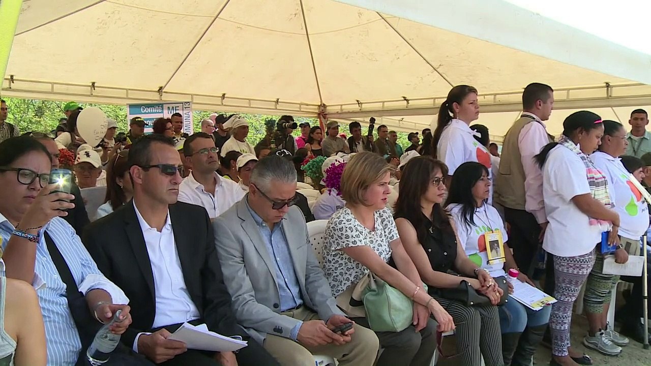 Buscan desaparecidos del conflicto colombiano en vertedero