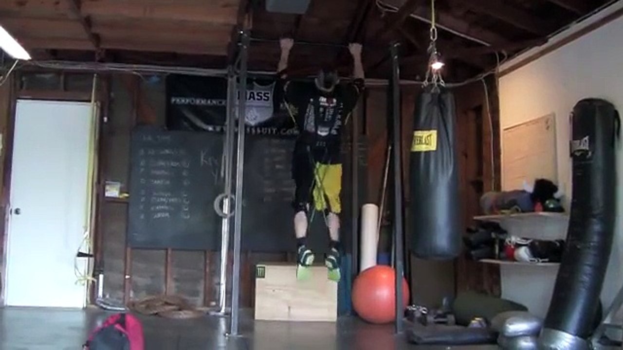 The Hardcore Workout Finishers Challenge with Bas Rutten O2 Trainer and Mass Suit