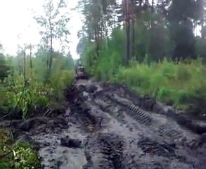 Zrywka w lesie Forwarder Valmet 840.4