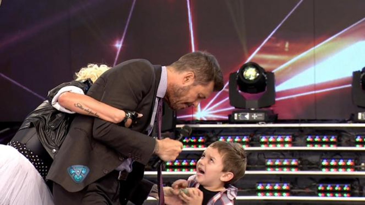 Marcelo Tinelli se peleó con el hijo de Nazarena Vélez y ella lo tuvo que defender