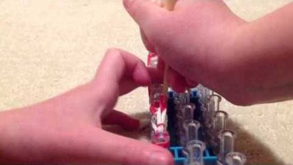 Christmas With Bethany #1 How To Make A Candy Cane Charm On Rainbow Loom