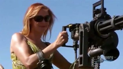 أسرع رشاش في العالم يقطع شجرة في ثواني M134 Gatling Gun