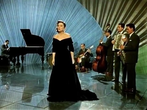 Привет Москве из Бухареста - Девушка с гитарой