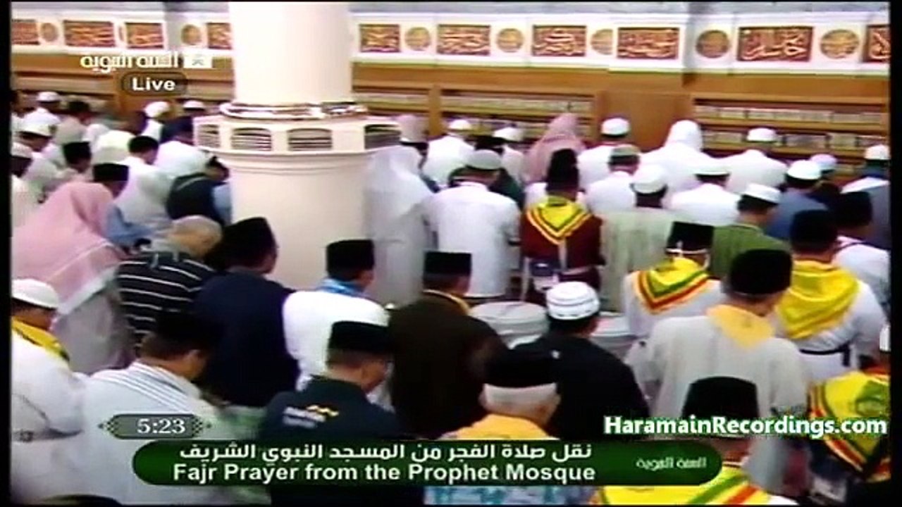 الشيخ صلاح البدير بكى و أبكى من خلفه في صلاة الفجر 11-11-1432هـ.