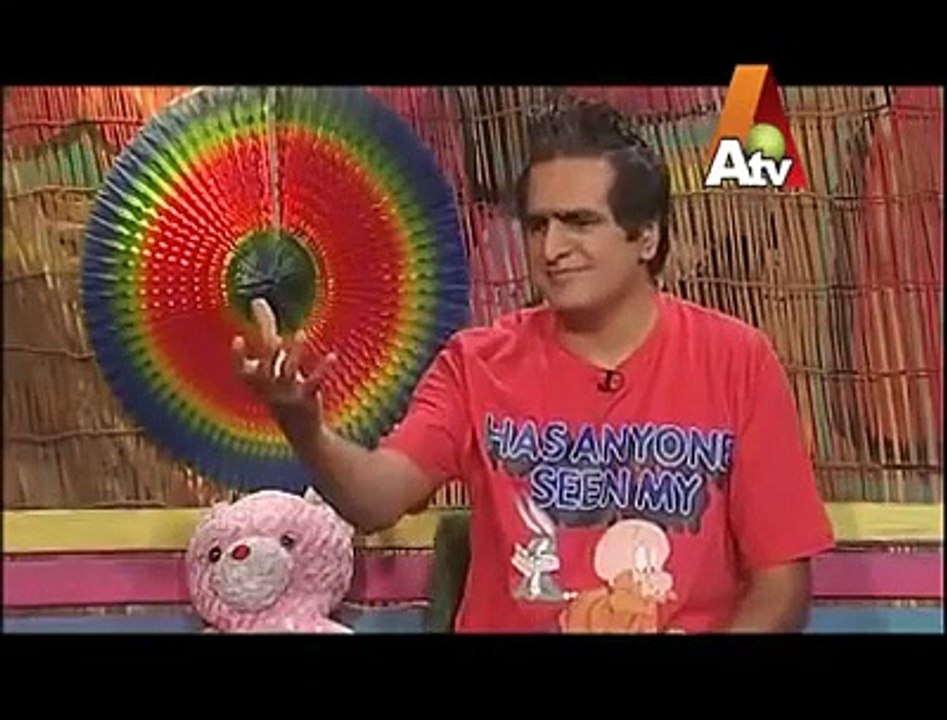 Agha Majid (Arhoo Grenade) of khabarnaak Full interview Part 1