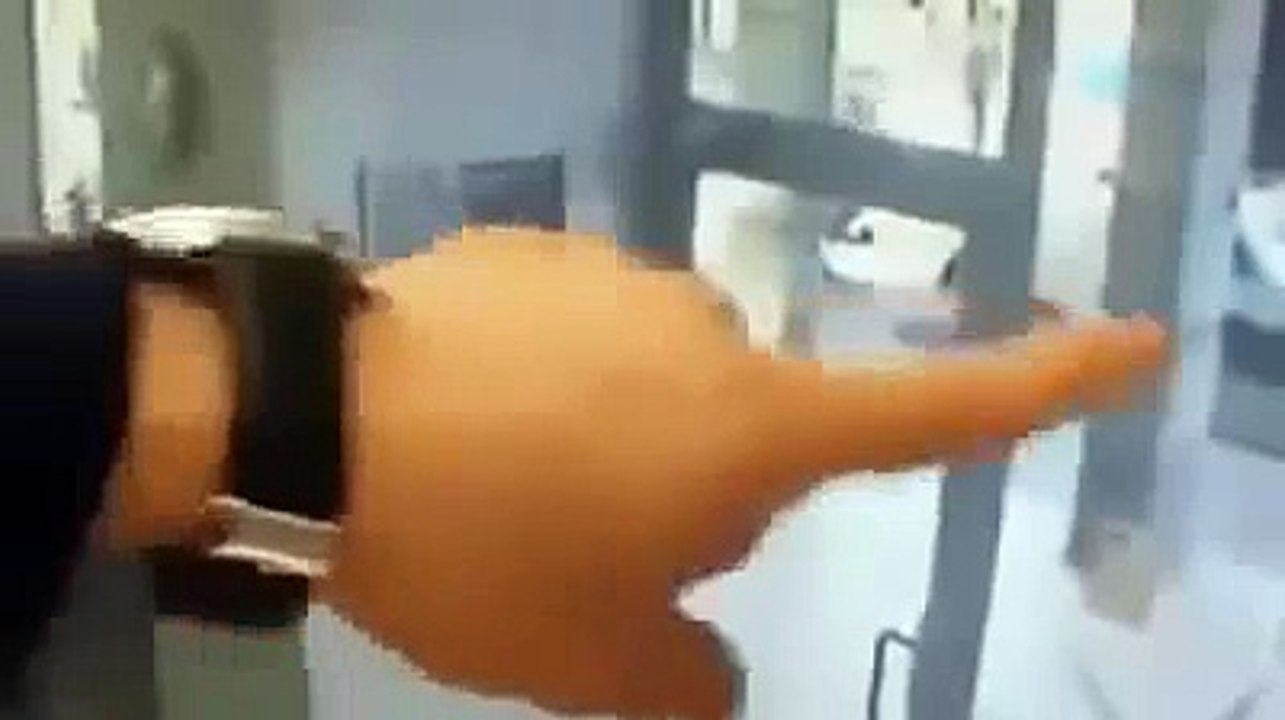 Vidéo surveillance du braquage d'un convoyeur de fonds à Tanger