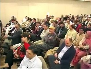 Raaz Ki Baat Bataty Hoye Darr Lagta Hai - Hilarious