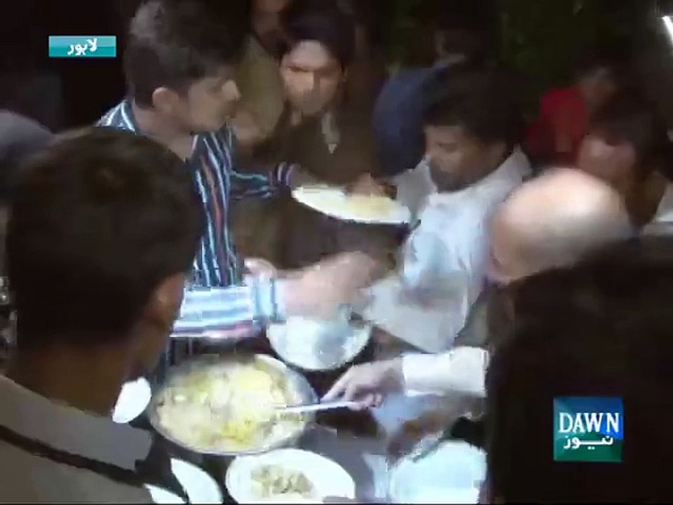PTI Aur PMLN Ka Aapas Mein Muk Muka Ho Gaya Hai - Chaudhry Sarwars Slip of Tongue