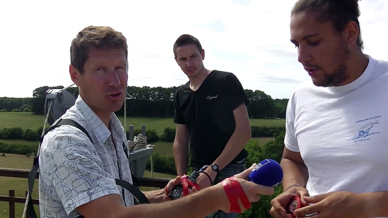 Préparation du saut à l'élastique de Nicolas