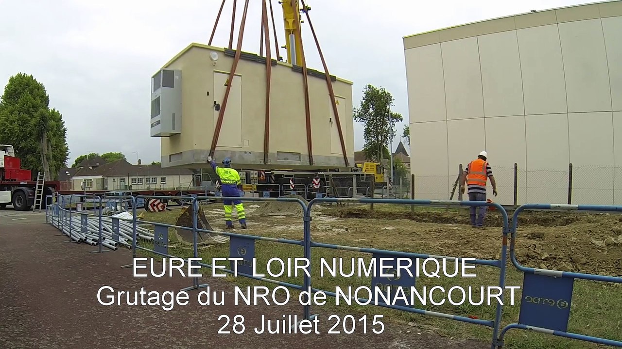 Grutage NRO de Nonancourt 27/07/15