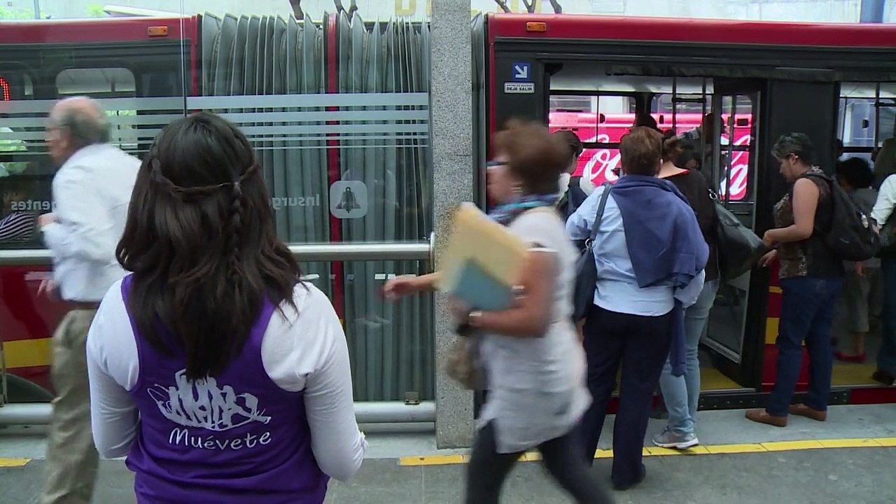 Fahrkarte gegen Kniebeugen: Mexiko bekämpft den Speck