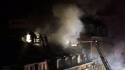 Un immeuble en feu rue Jean Origer à Luxembourg #2 [HD]