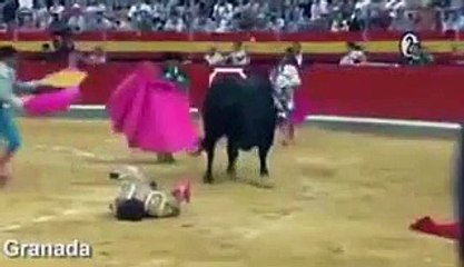 VE MATADOR, ÖLÜMÜN KAPISINI ÇALAR!..