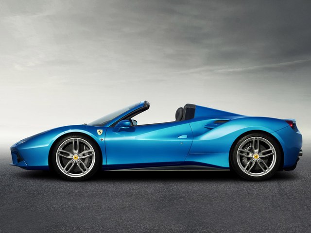 Ferrari présente la 488 Spider