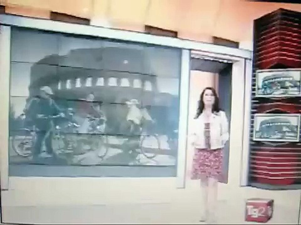 Aumentano le bici in città - da TG2 Costume e Società