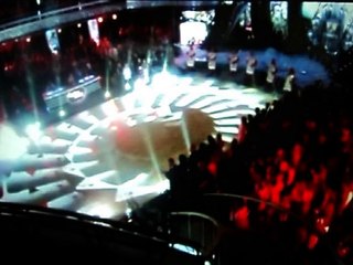 20.05 Willow & Mark Sky Box