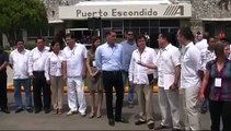 Inaugura Gabino Cué nuevo vuelo México-Puerto Escondido, de Vivaaerobus