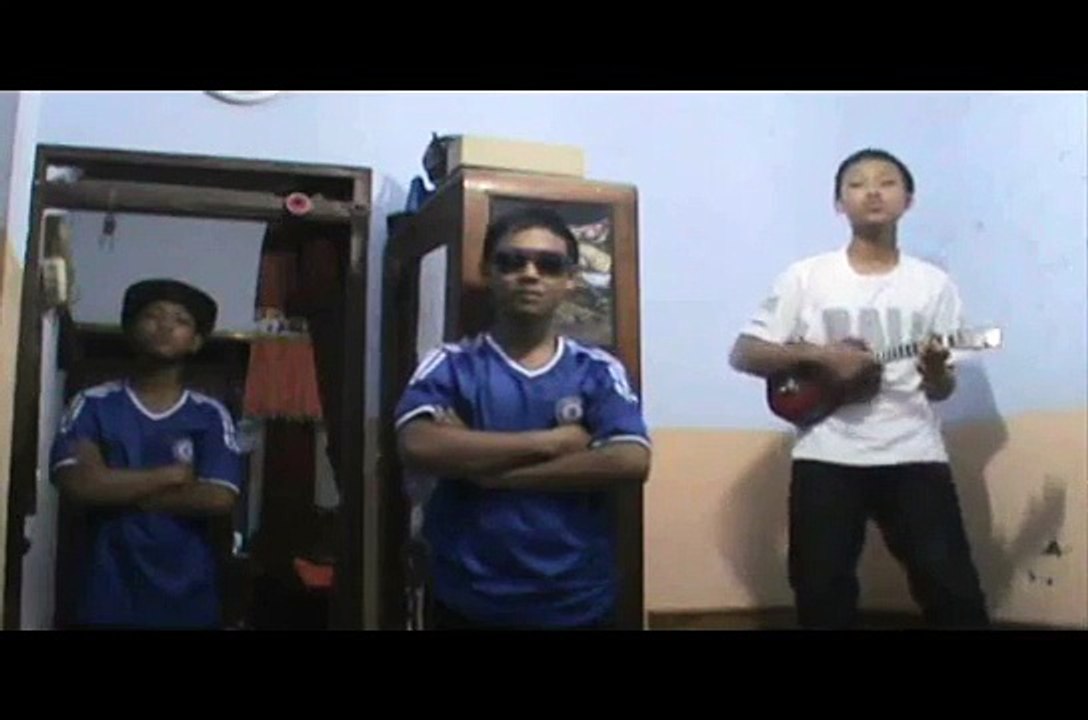Kugadaikan Cintaku - Gombloh cover (Three Musketeers)