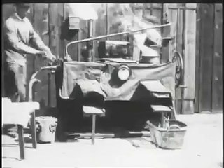Automated Hat-Maker and Sausage-Grinder (1900) - ALICE GUY BLACHE - charcuterie mecanique