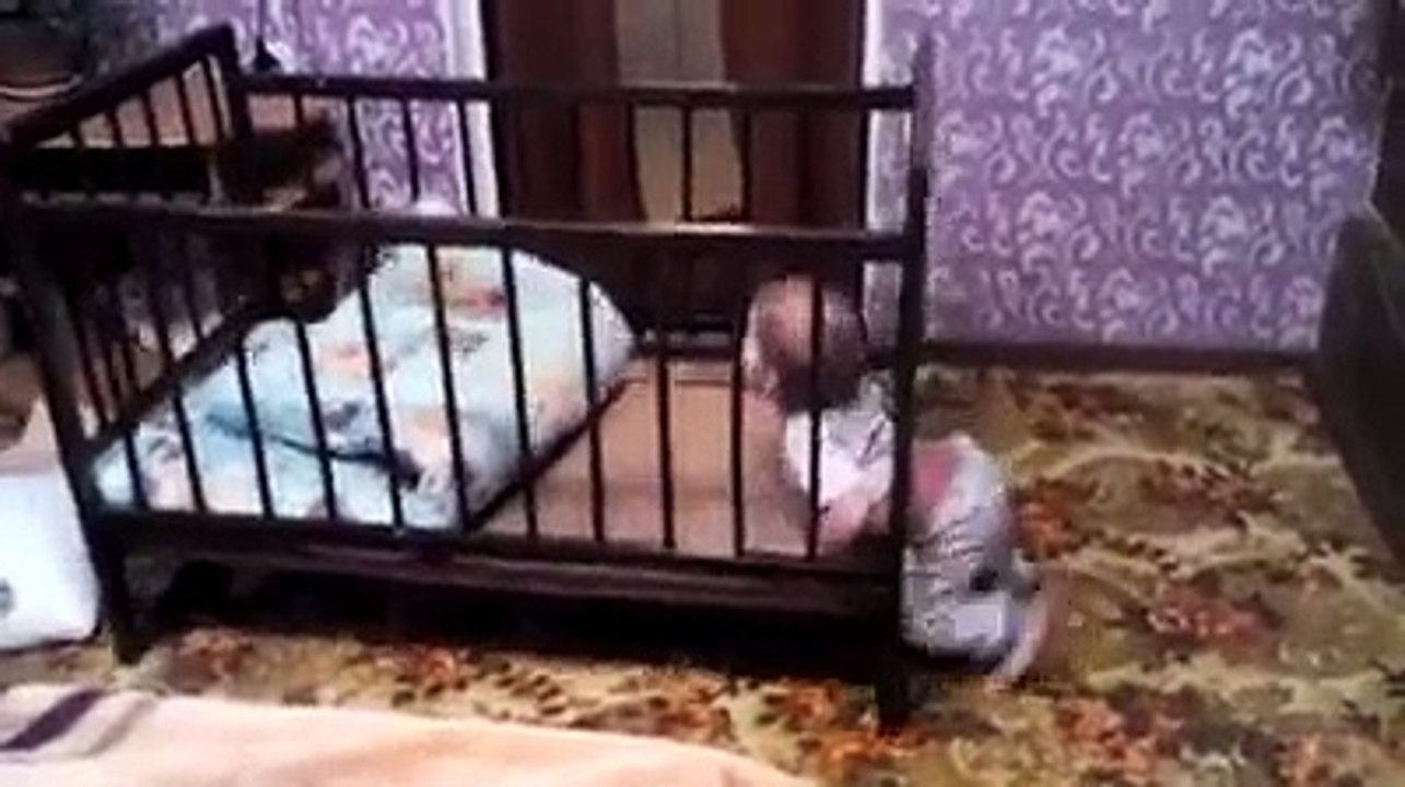 OMG watch this baby
