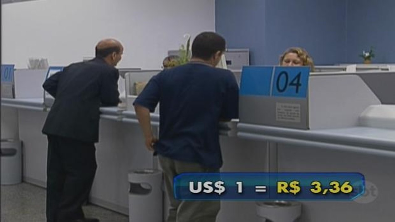 Dólar atinge a maior cotação dos últimos 12 anos