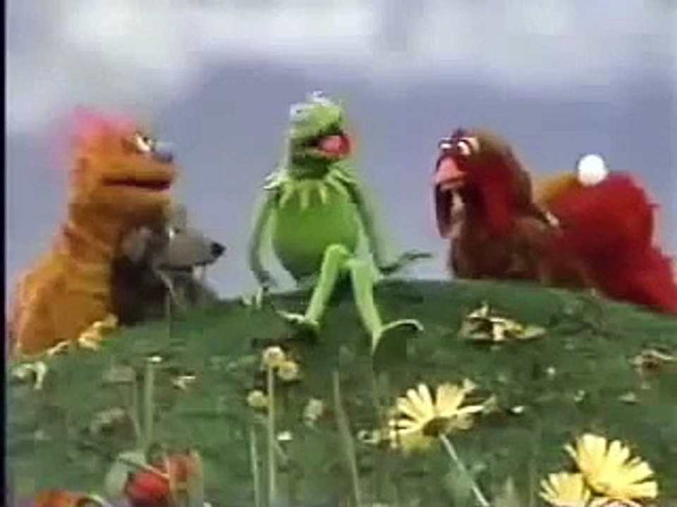 Classic Sesame Street - Kermit sings about being alive