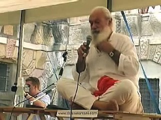 Tiziano Terzani prima dell'Iraq.avi