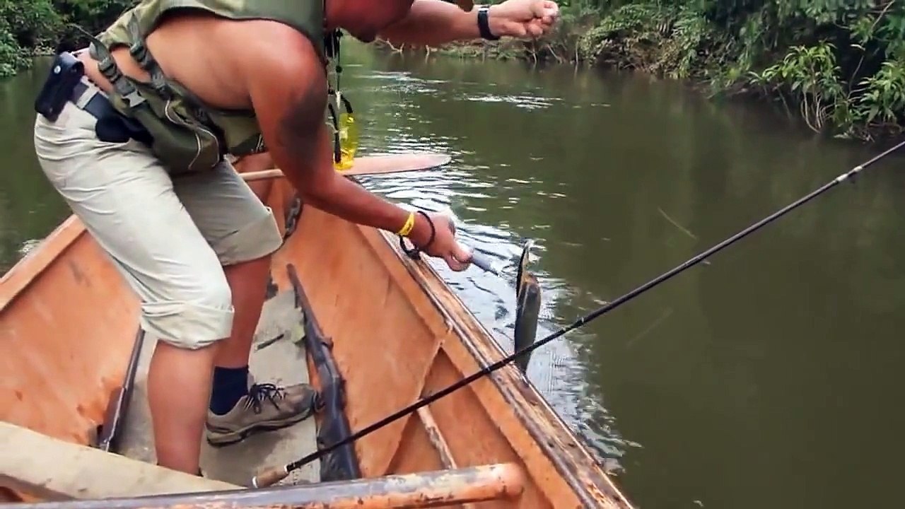 русская рыбалка на пиранью!