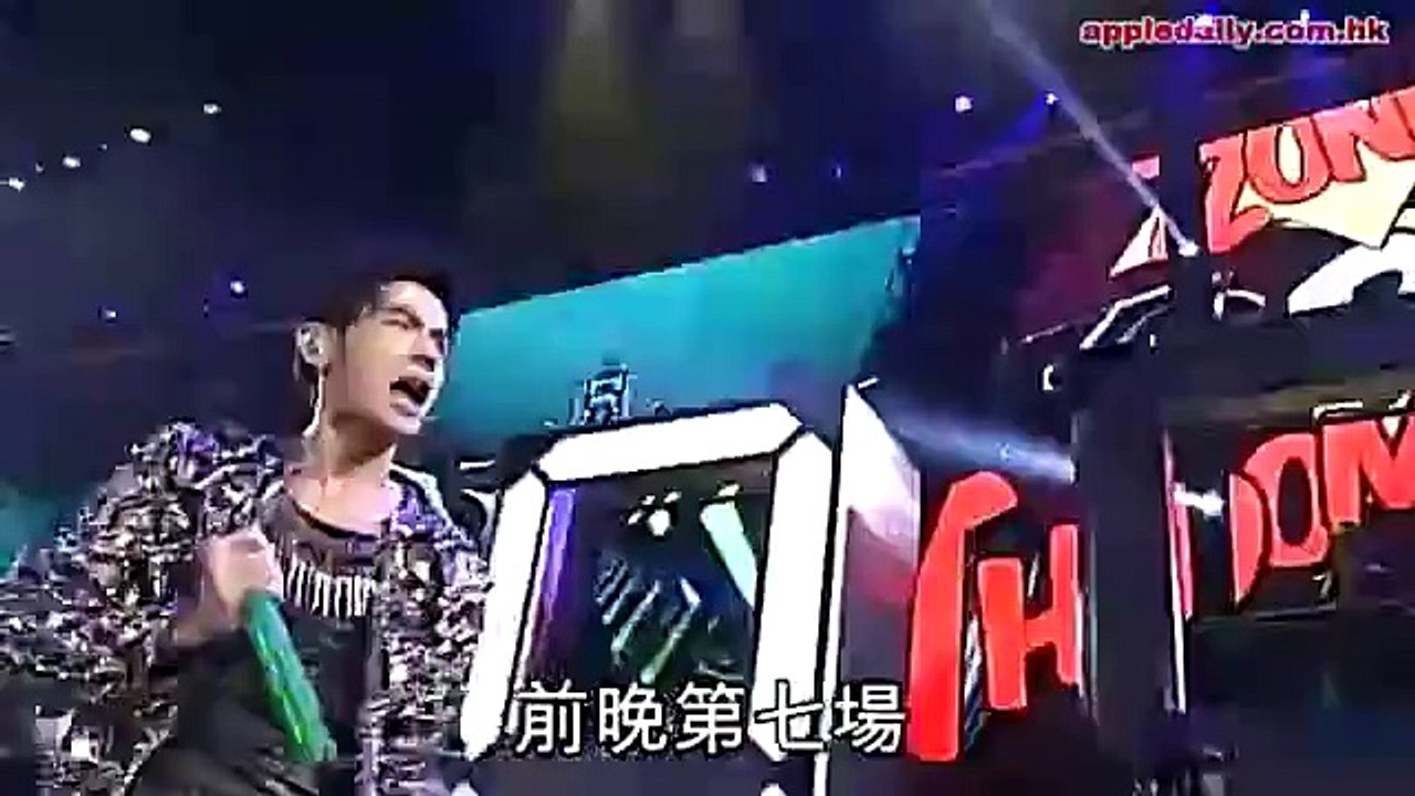 DONNIE YEN performs Double NUNCHAKU and sings at a JAY CHOU concert