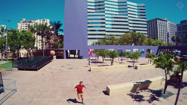 Une balle rebondit dans tout Los Angeles - POV bien fun