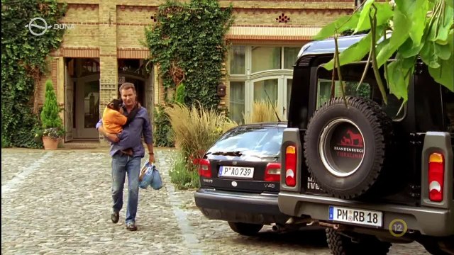 Unser Charly, Charly, majom a családban S16E21