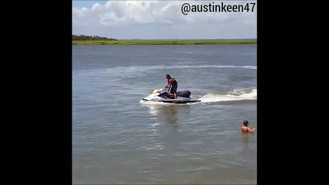 Jetski jacking GTA Like - Man steals water scooter with surf board! GTA Thug Life Style!