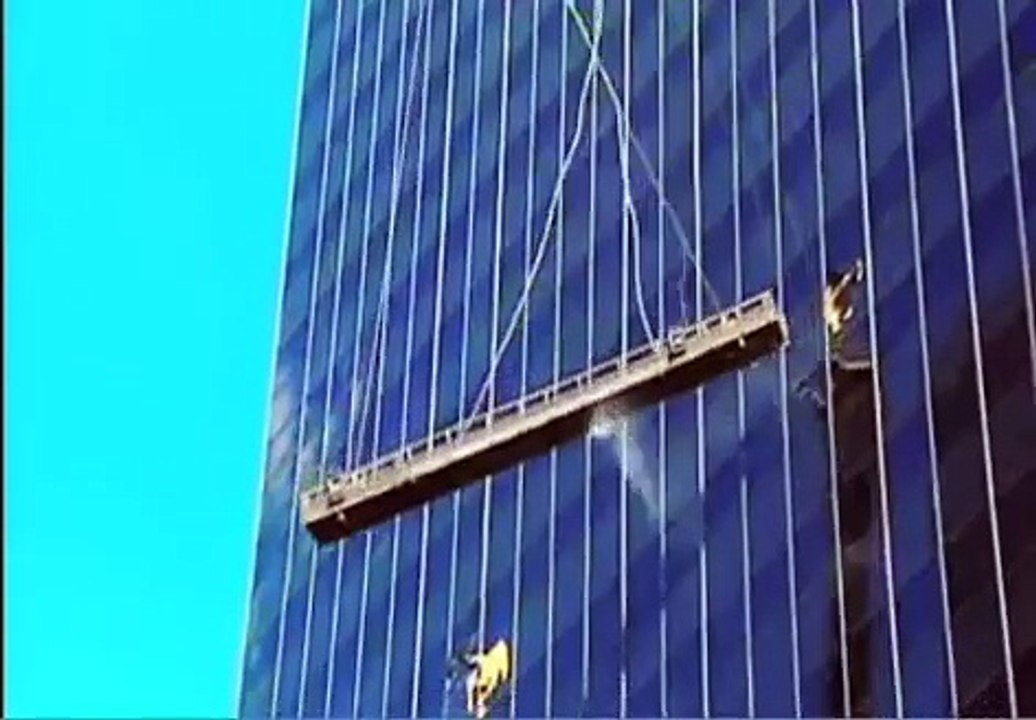 Destroyed in Seconds- Window Washer Terror