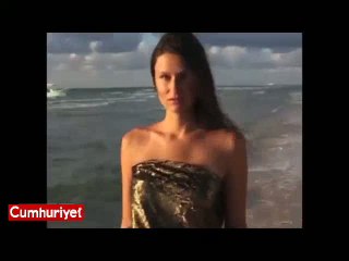 Moda çekimine yasadışı göçmen arası