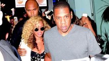 Una multitud se reúne para ver a Beyoncé y Jay Z salir de trabajar en Nueva York