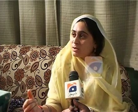 A Dancer Girl Telling What Punjab Police Did With Her - Really Shameful