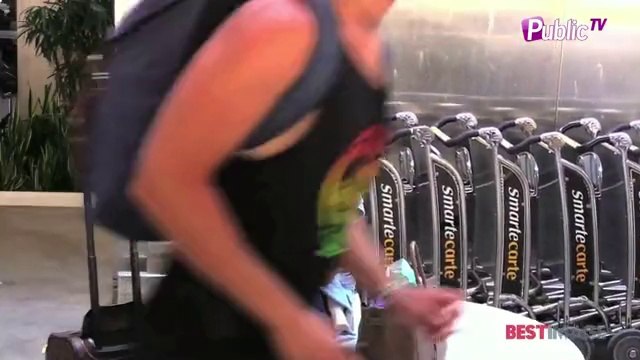 Exclu Vidéo : Alessandra Ambrosio : un Ange de retour à Los Angeles !