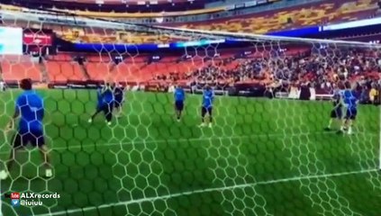 Uçtu uçtu Suarez uçtu!