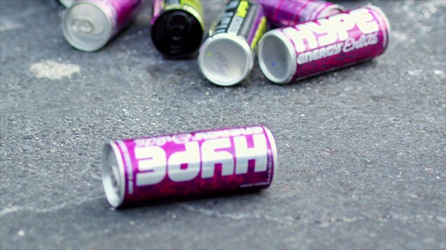 Kim Kardashian dans une pub pour une boisson énergétique un peu dingue - Hype