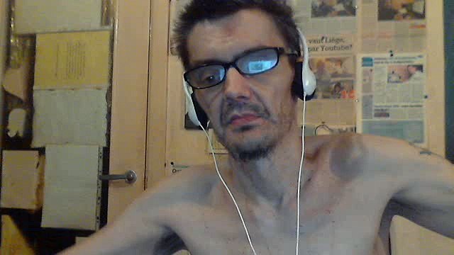 je clash les merde de cyprien et norman face a Raphaël Zacharie de IZA... youtu.be/Thz9T_sel8A via @YouTube nouvelle video de joharno