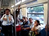 Musicos ciegos en el Metro de la Ciudad de México/Blind musicians inside Mexico´s City Metro
