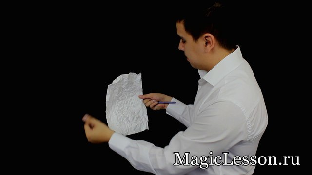 Секрет фокуса левитация бумаги