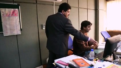 Download Video: Pakistan’s Most Famous Journalist Hamid Mir Living Like A Fugitive in Pakistan