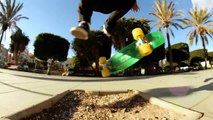 Tricks de fou avec un mini skate