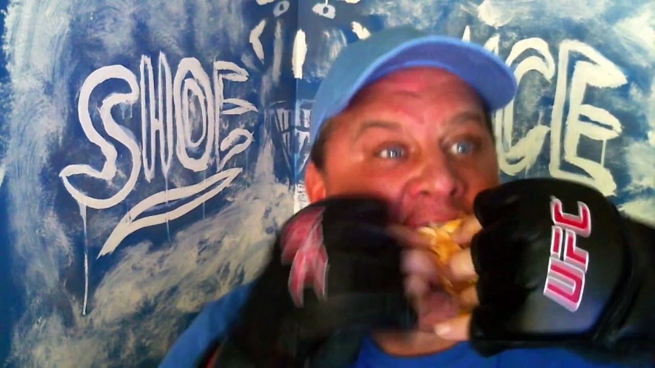 SHOENICE EATS BIG MAC & BOX video Dailymotion