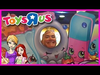 Doll Hunting in Times Square Toys R Us - Season 3 Shopkins!!