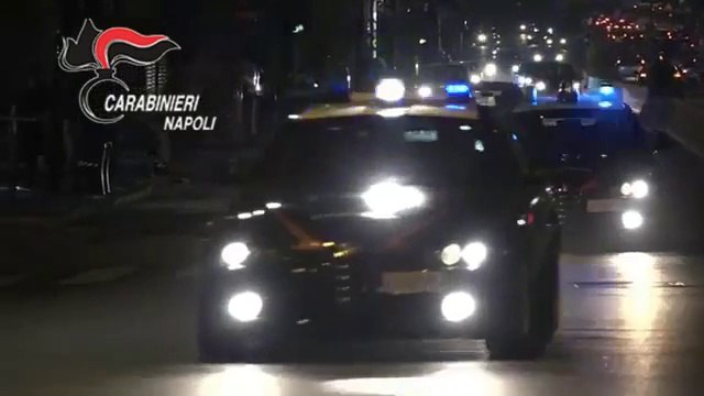 Napoli - rapinavano abitazioni travestiti da Carabinieri, 13 arresti